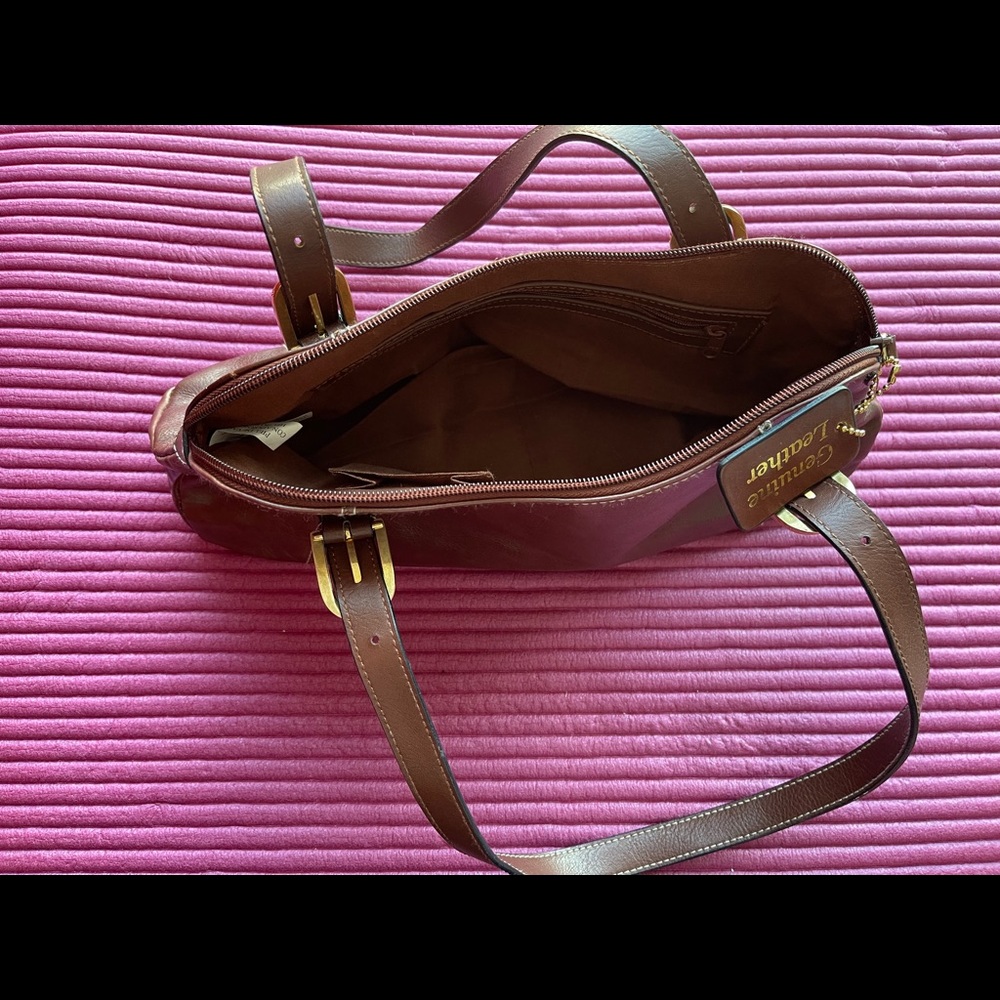 Purse - Picture 2 of 3
